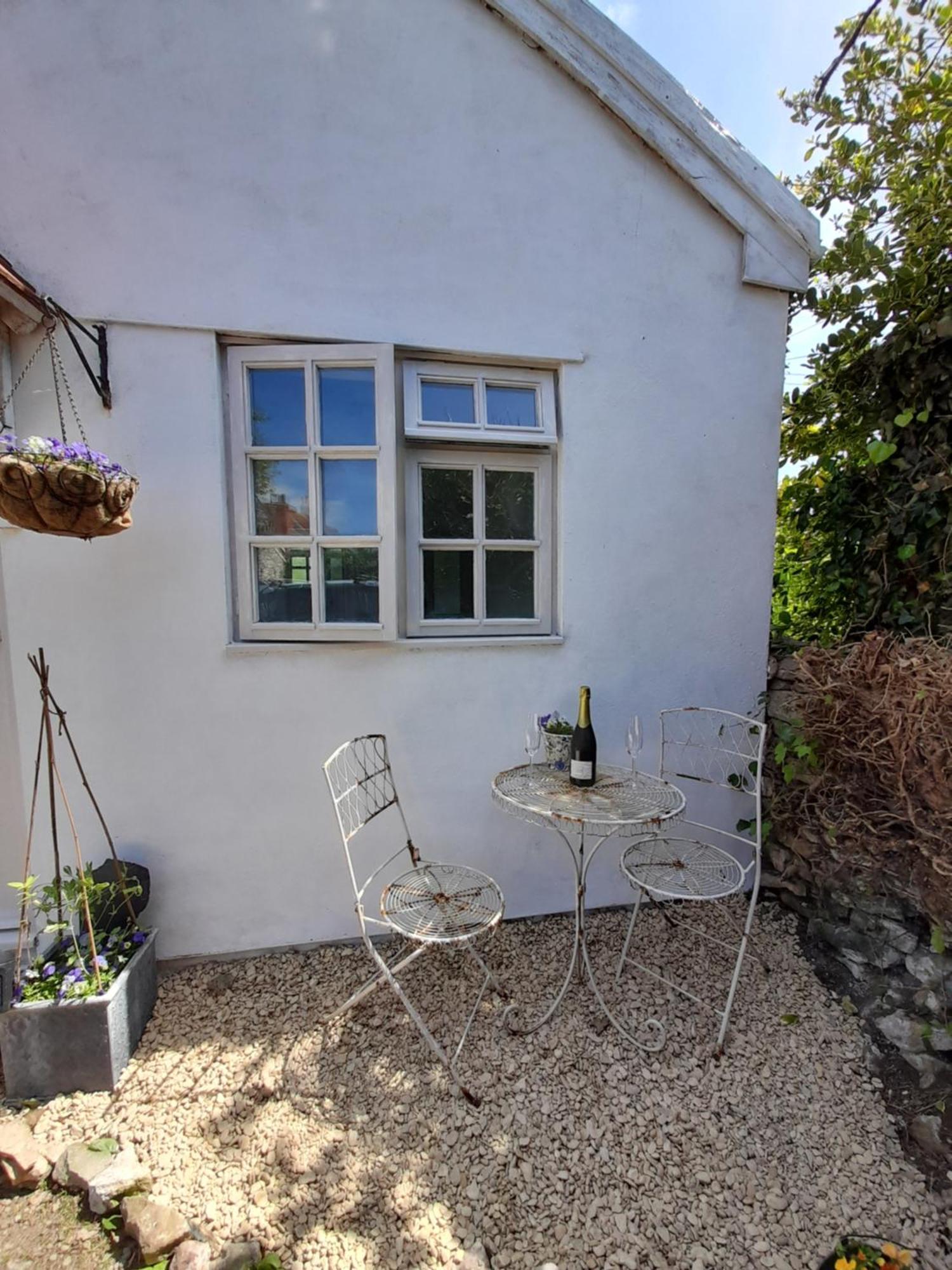 My Little Studio Farmborough Extérieur photo